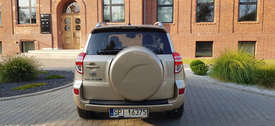 Toyota RAV4 cena 47000 przebieg: 147400, rok produkcji 2009 z Bełchatów małe 326